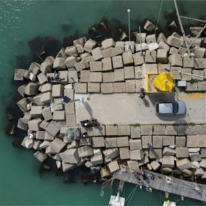 Molise, Puerto de Termoli: medición de los parámetros meteorológicos, mareográficos y de calidad del agua marina