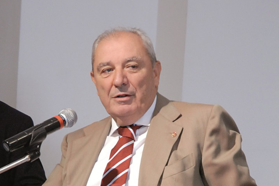 Il saluto di CAE al Prof. Lucio Ubertini